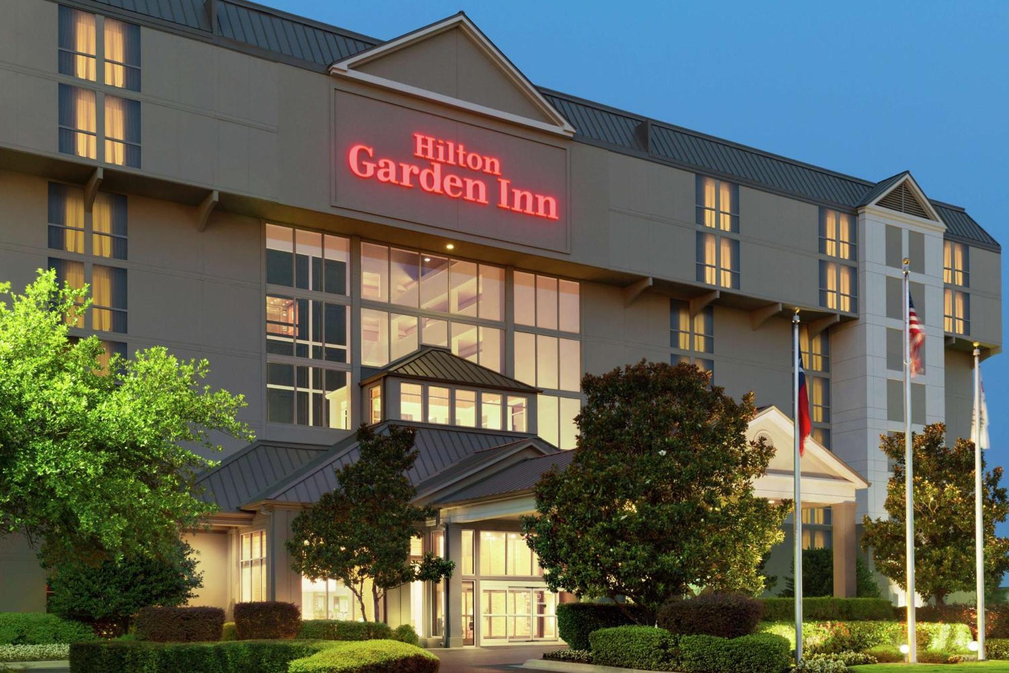 Hilton Garden Inn Dallas/Market Center Eksteriør billede